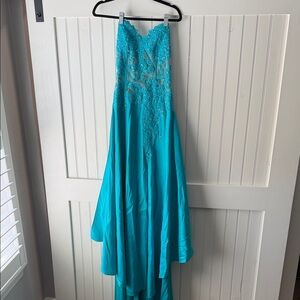 Elegant Turquoise Strapless Gown prom dress size 6 Javani